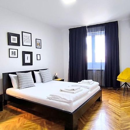 Apartment Wake Up For 4 Belgrad Exteriör bild