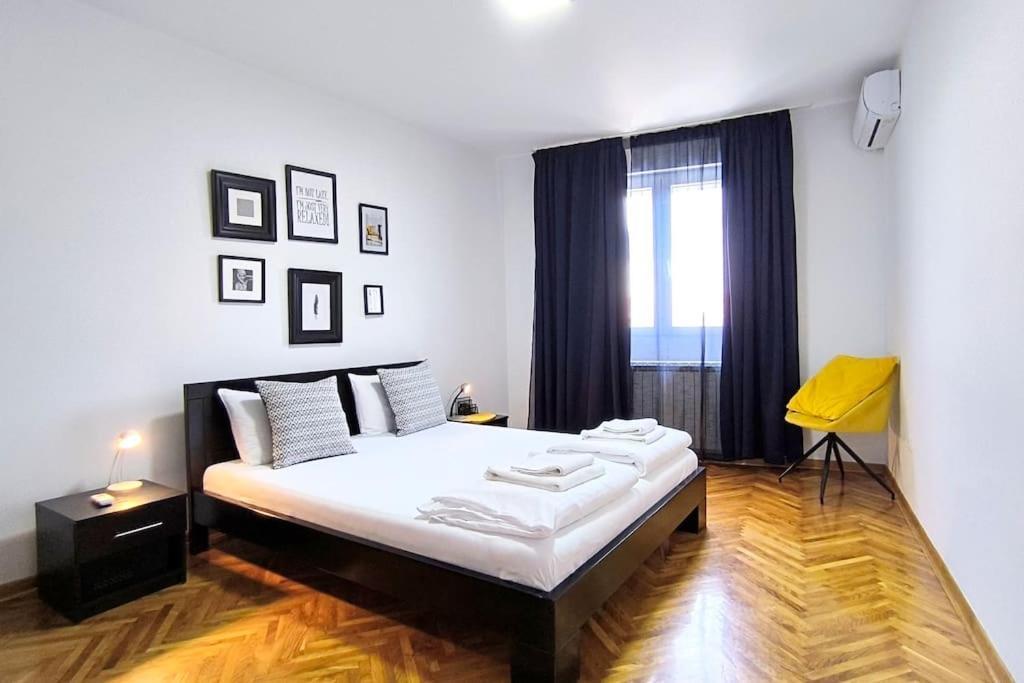 Apartment Wake Up For 4 Belgrad Exteriör bild